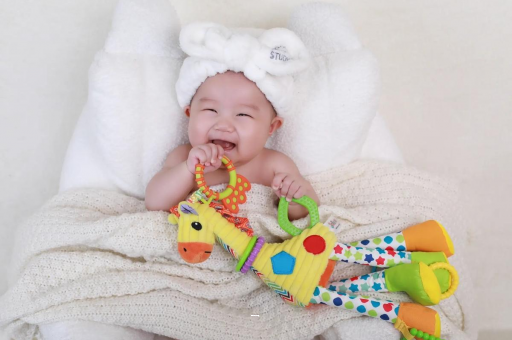 天门宝宝为什么会吐奶 天门宝宝为什么会吐奶